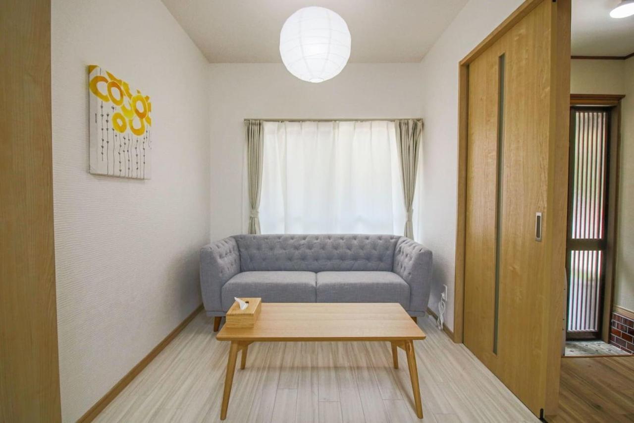 Osaka Box House Lägenhet Exteriör bild